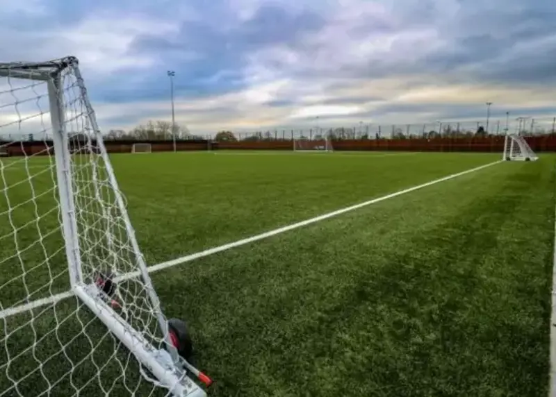 Football goals on 3G pitches