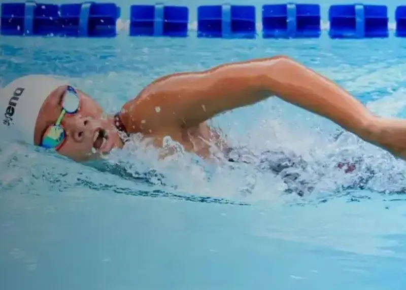 Two Column Swimming Front Crawl