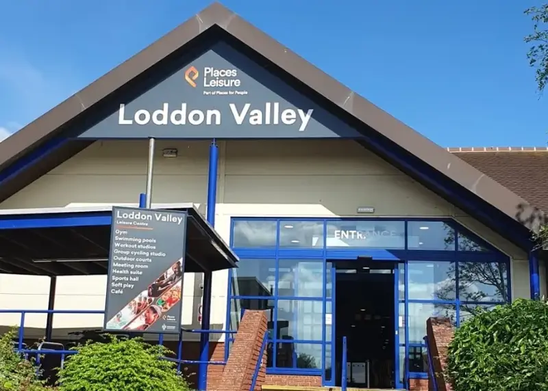 Exterior view of Loddon Valley Leisure Centre